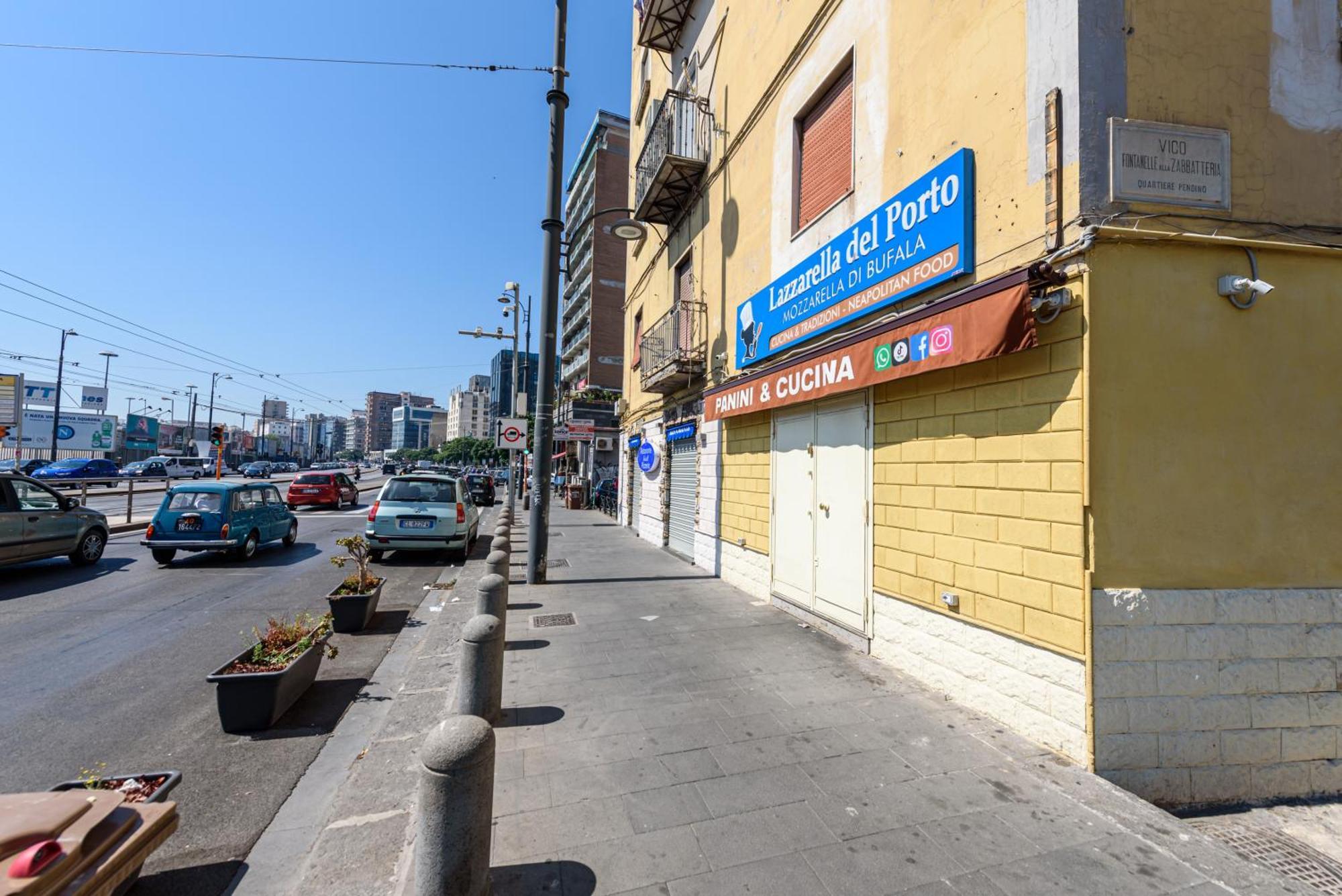 דירות נאפולי La Terrazzina Sul Porto מראה חיצוני תמונה